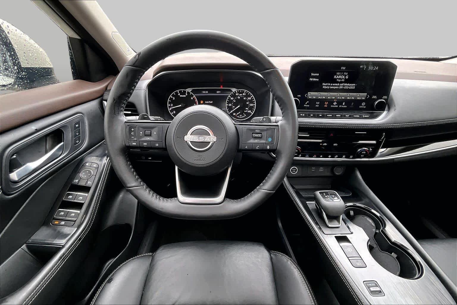 Used 2023 Pearl White Tricoat Nissan SL image 6
