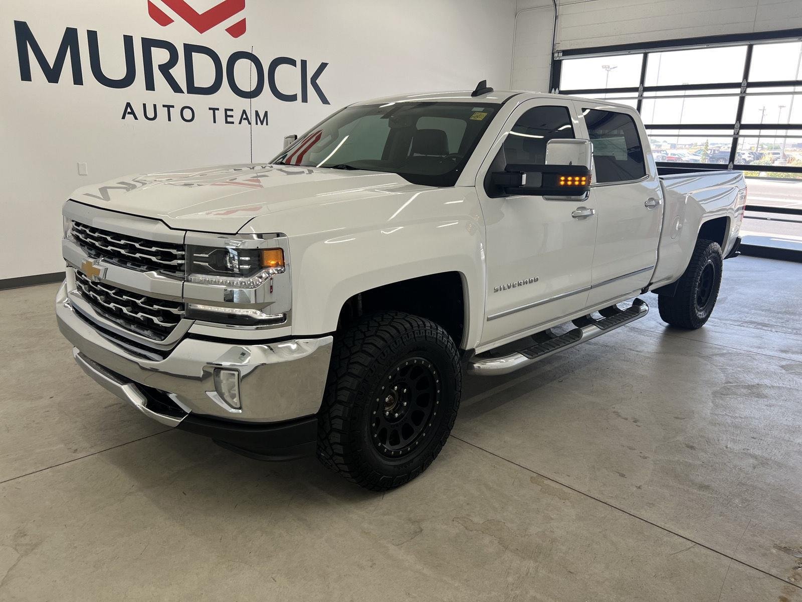 2017 Chevrolet Silverado 1500 LTZ - Photo 13