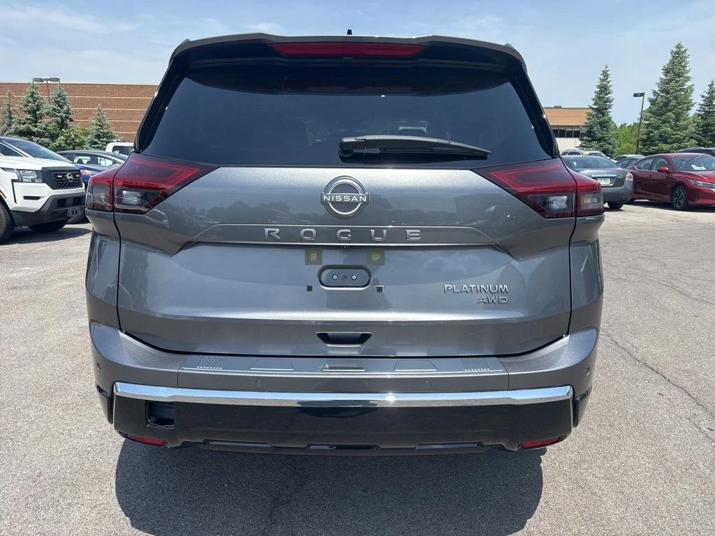 New 2026 Gray Nissan Platinum image 6