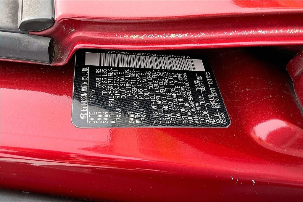Used 2016 Cayenne Red Nissan S image 5