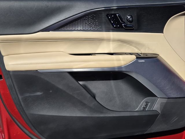 2026 Cadillac LYRIQ V Premium - Photo 18