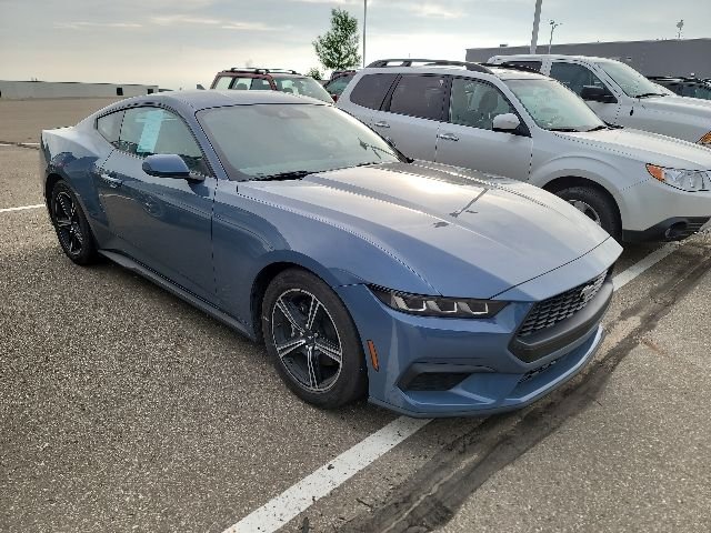 2025 Ford Mustang EcoBoost Fastback's photo