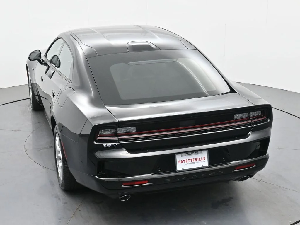 New 2026 Diamond Black Crystal Pearlcoat Dodge R/T image 30