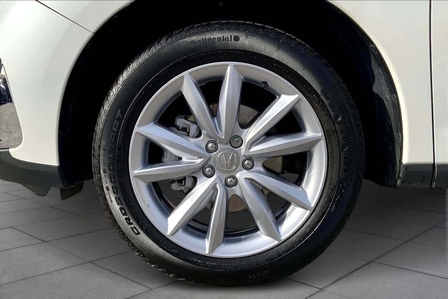 Certified Used 2021 Platinum White Pearl Acura  image 11