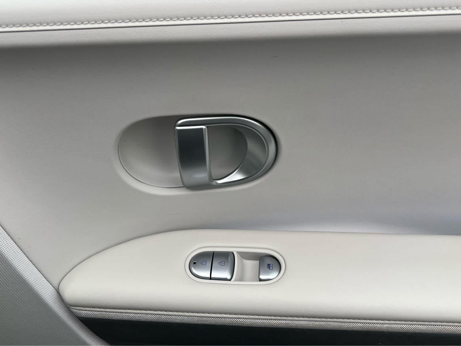 2023 Hyundai IONIQ 5 Limited - Photo 19