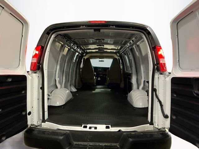 2025 Chevrolet Express Cargo Work Van - Photo 23