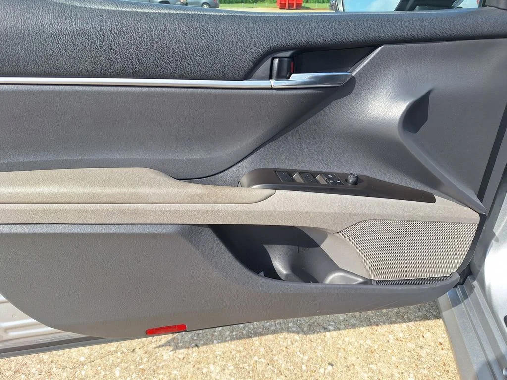 Used 2023 Silver Toyota LE image 29