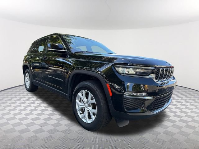 Used 2023 Black Jeep Limited image 3