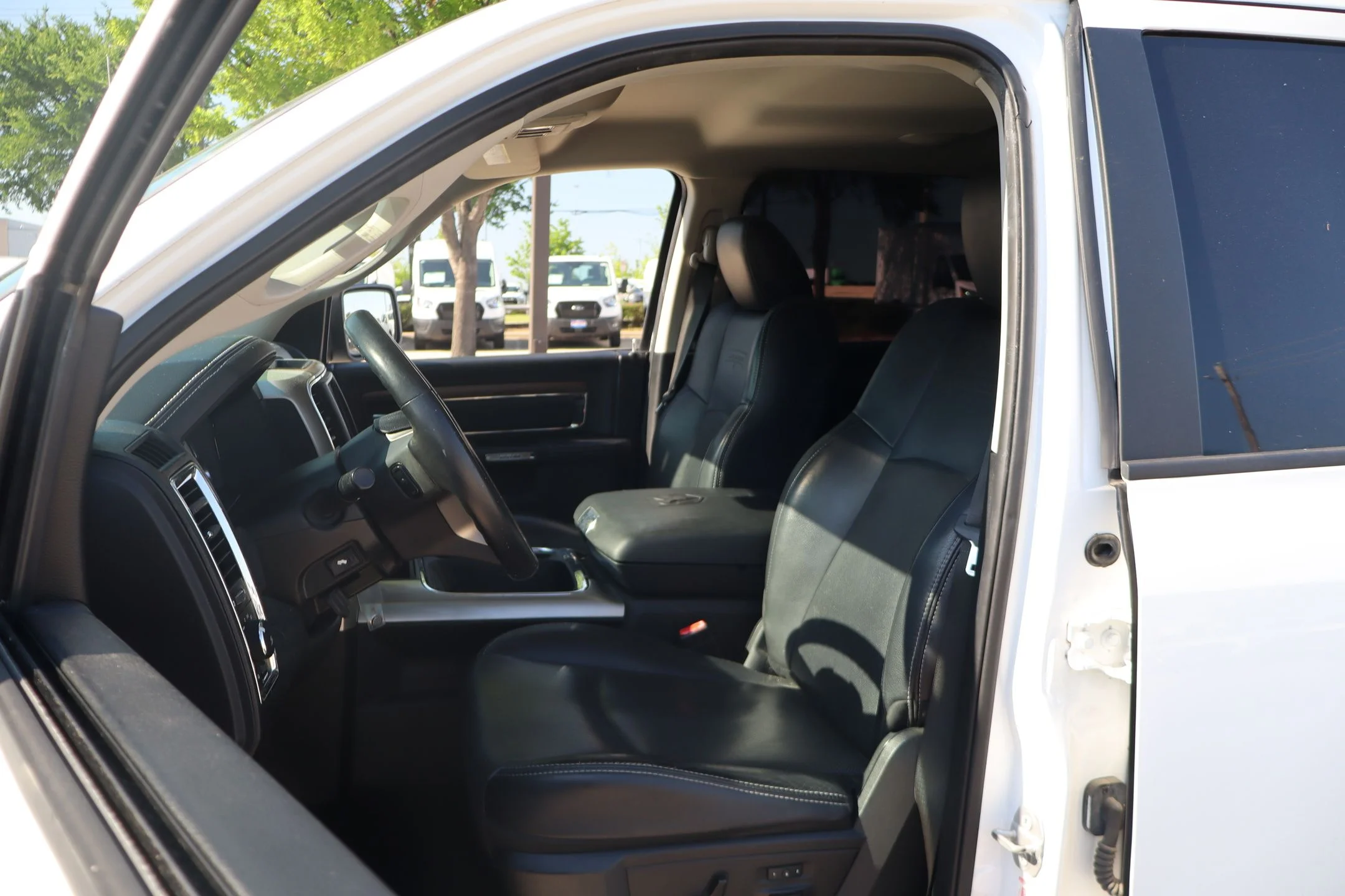 Used 2017 White Ram Laramie image 11