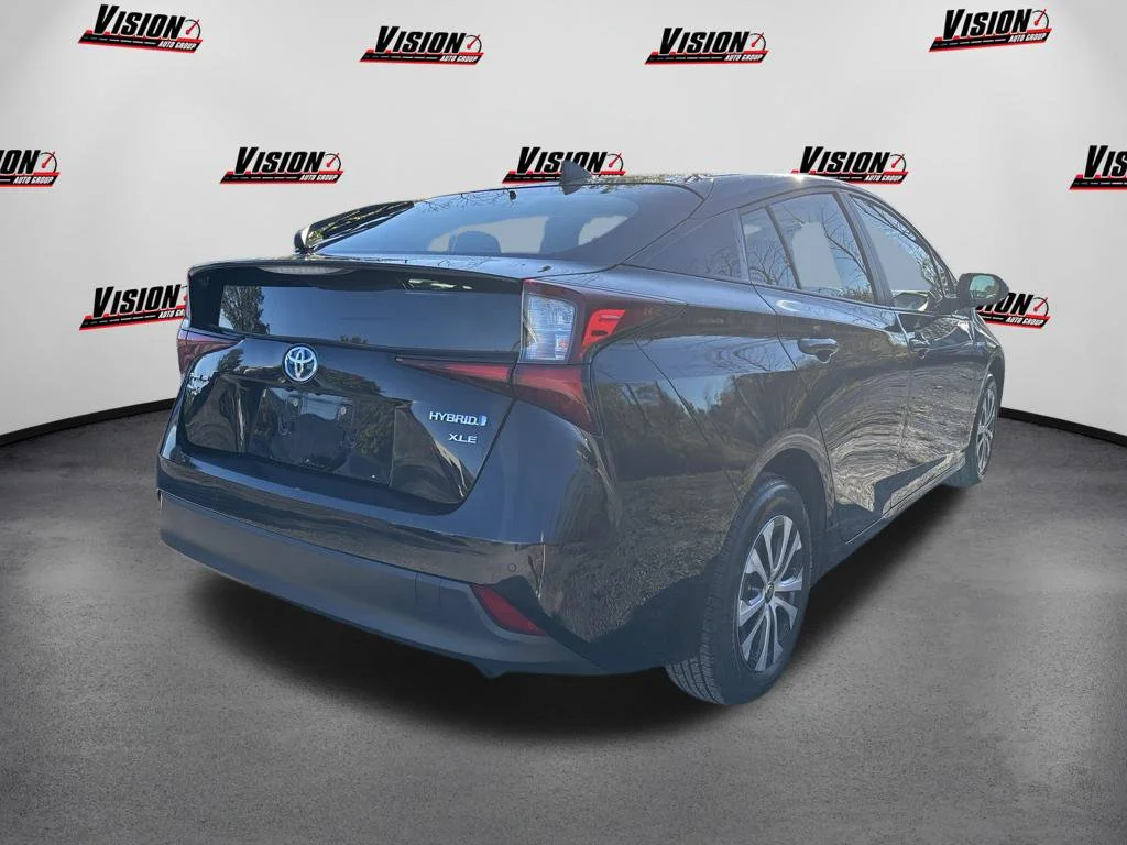 Used 2019 Black Toyota XLE AWD-e image 5