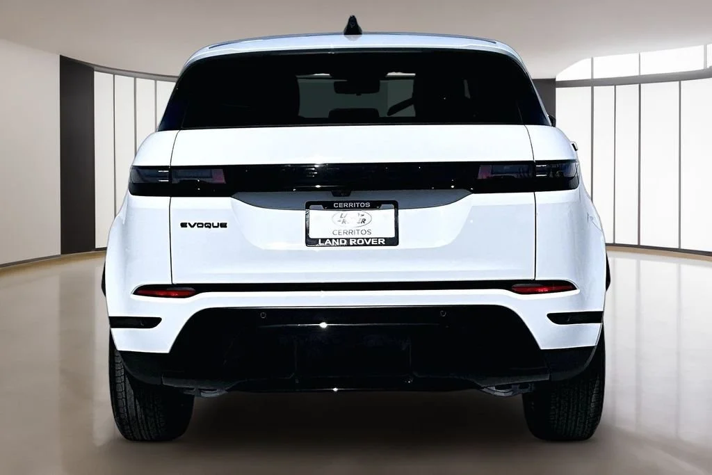 New 2026 Fuji White LAND ROVER S image 4