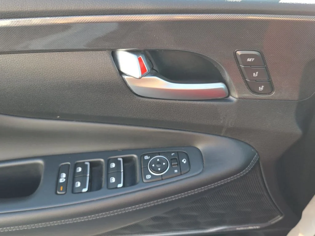 2021 Hyundai Santa Fe Limited - Photo 29