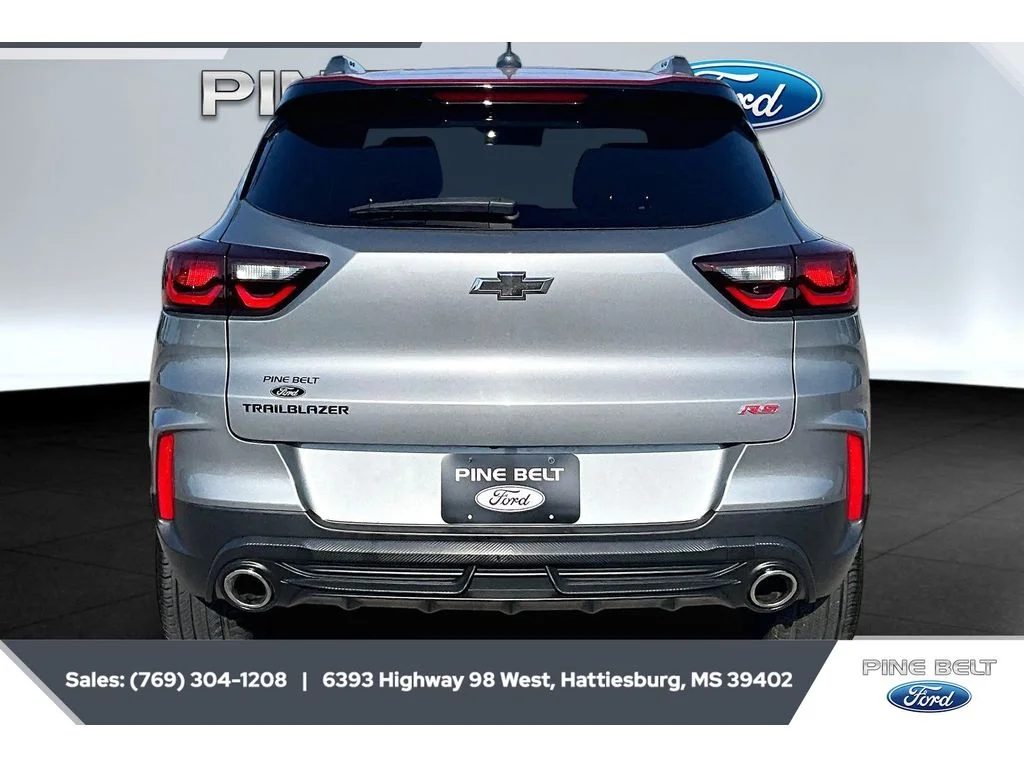Used 2024 Sterling Gray Metallic Chevrolet RS image 4