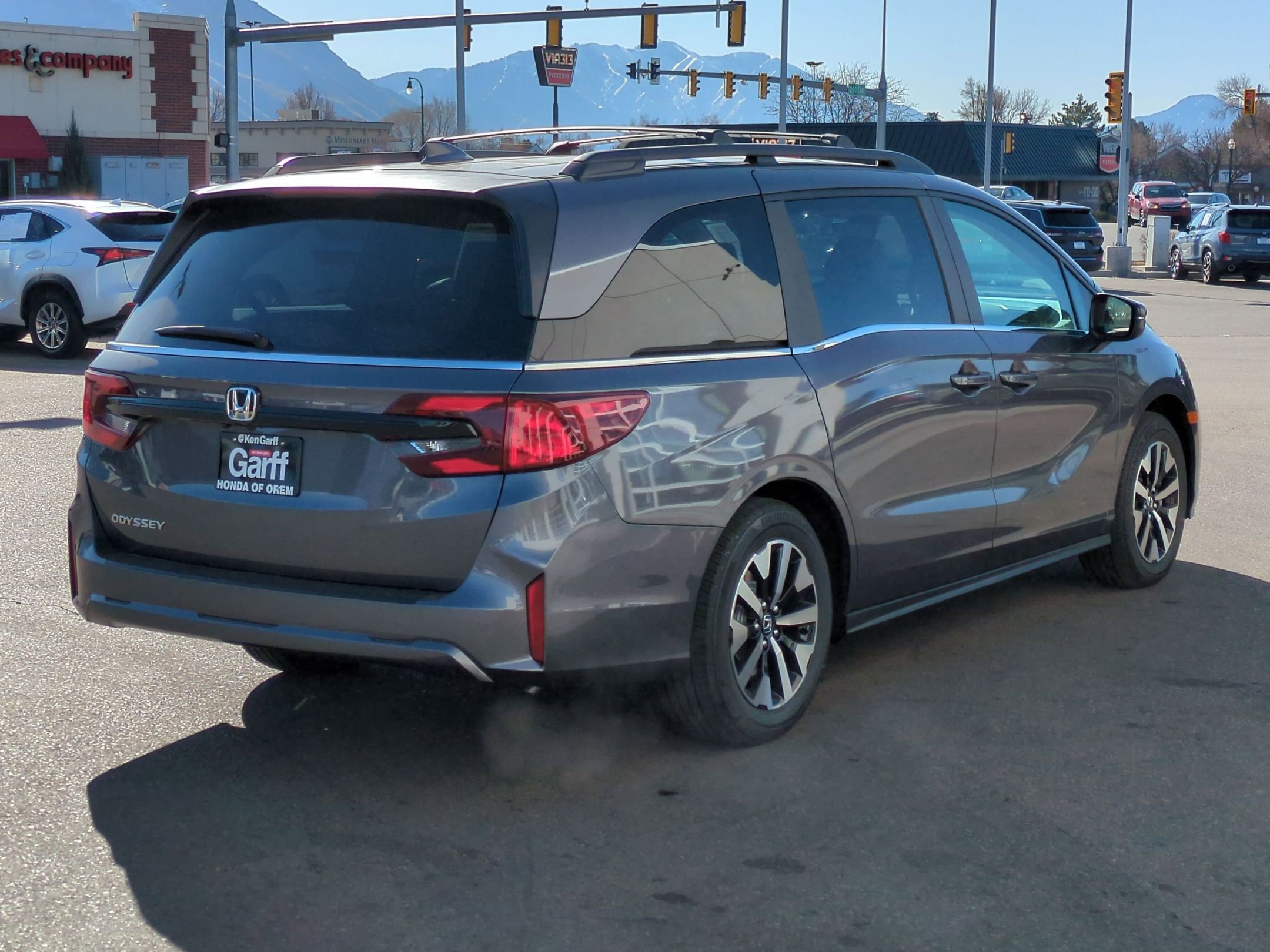 New 2026 Modern Steel Metallic Honda EX-L image 3