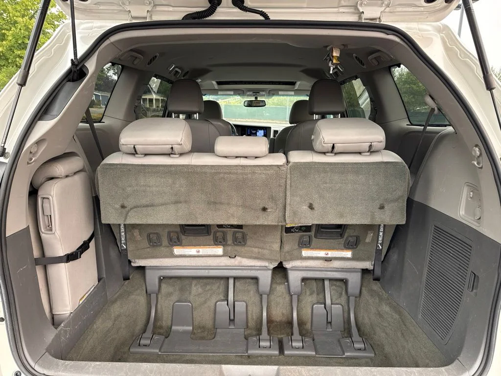 Used 2015 Blizzard Pearl Toyota XLE image 21
