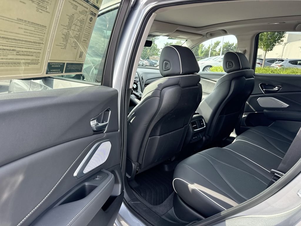 Used 2024  Acura Advance Package image 39