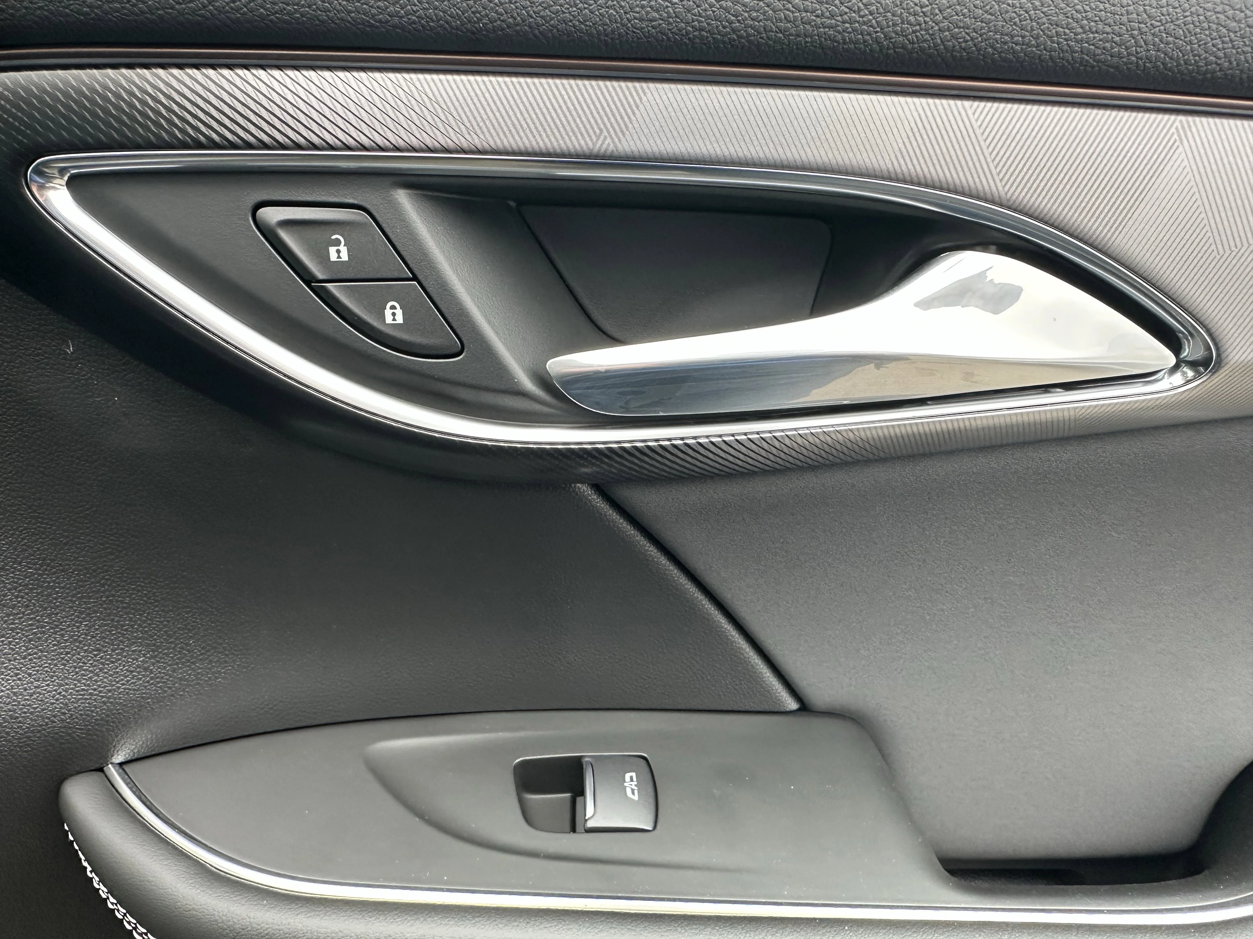 New 2026 Quartz Blue Metallic Buick Sport Touring image 20