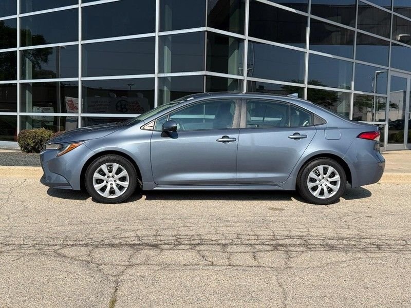 Used 2020 Celestite Toyota LE image 6