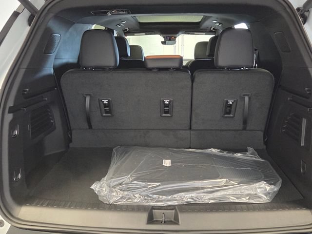 2027 Chevrolet Traverse Z71 - Photo 15