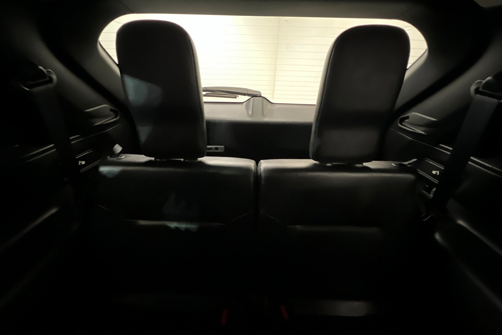 Used 2024 Silver Mitsubishi SE image 23