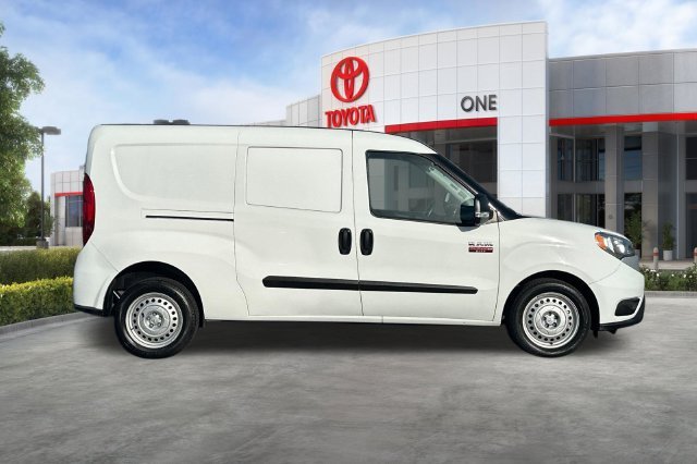 Used 2022 White Ram Base image 3