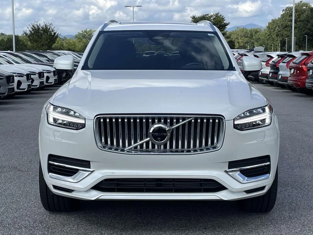 Used 2025 Crystal White Metallic Volvo Plus image 23