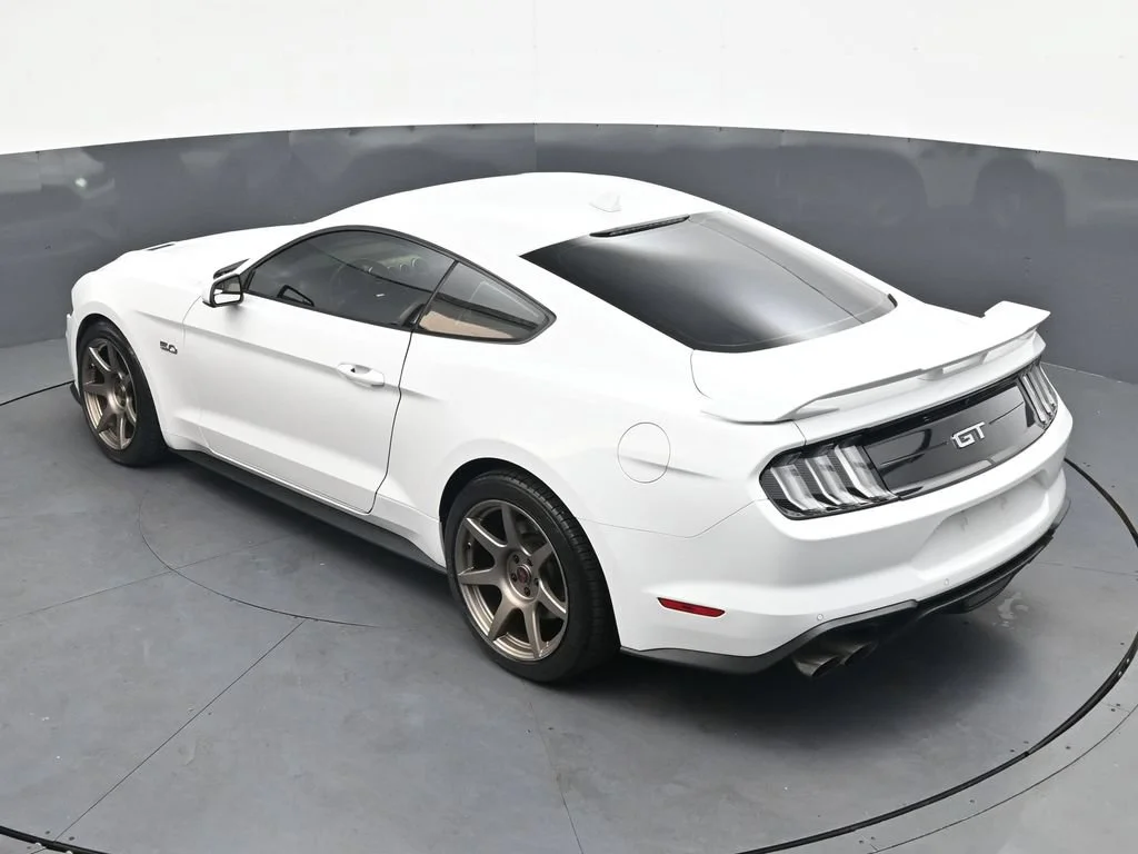Used 2020 White Ford GT image 27