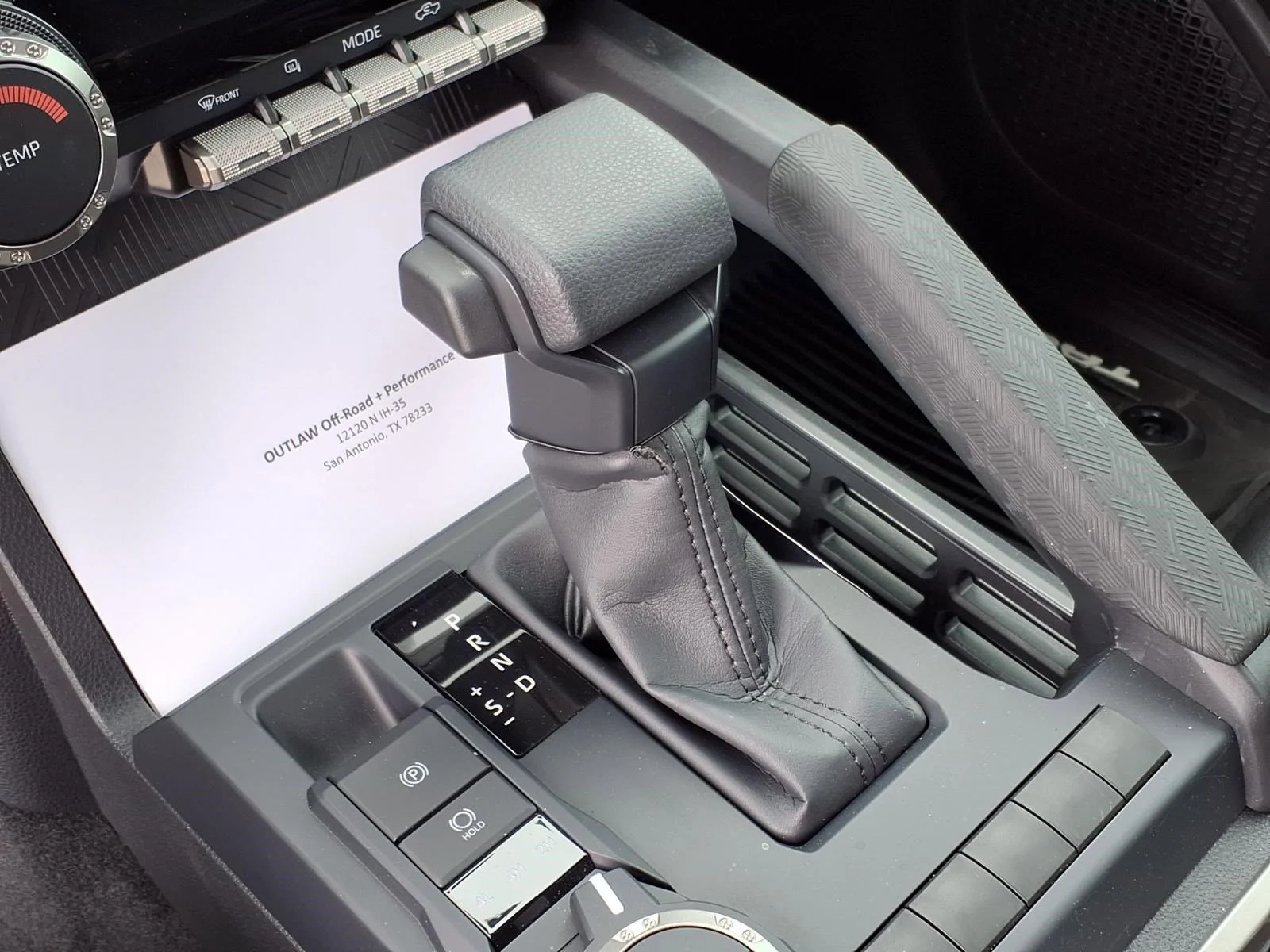 2026 Toyota Tacoma SR5 - Photo 14