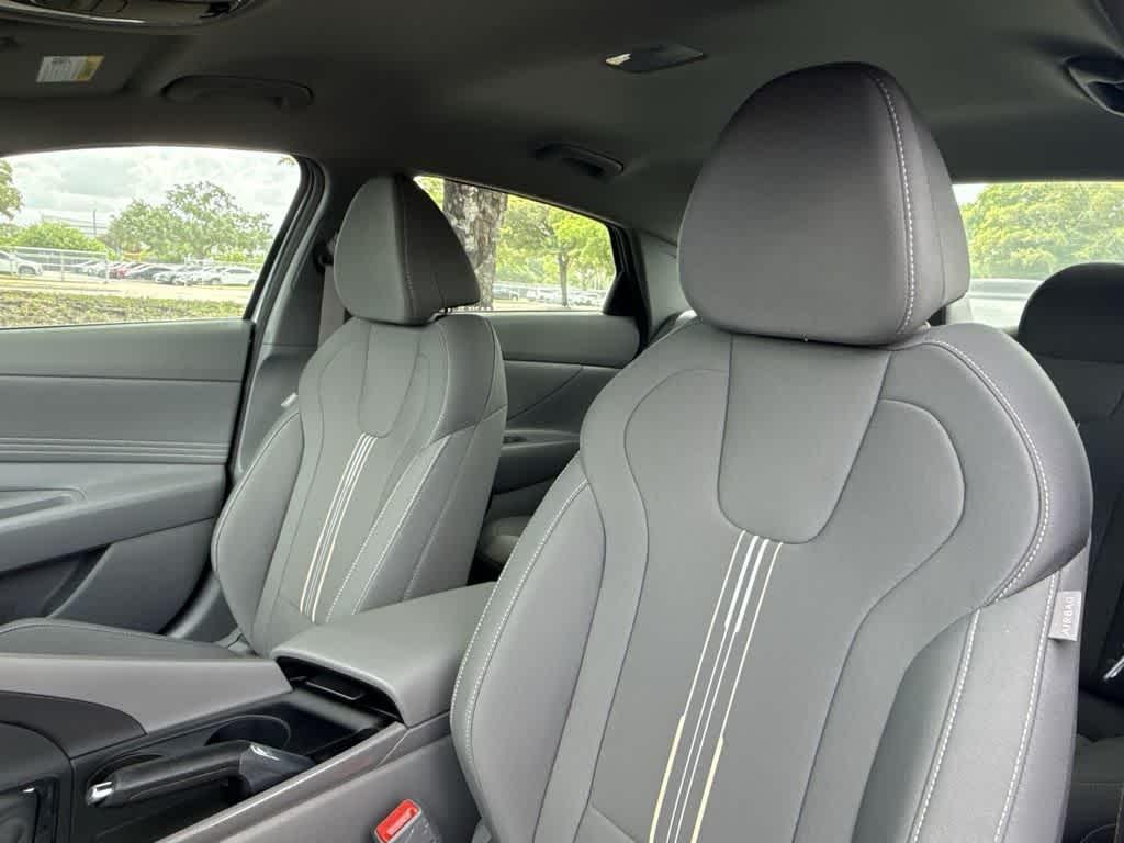 New 2026 Fluid Metal Hyundai SEL Sport image 14