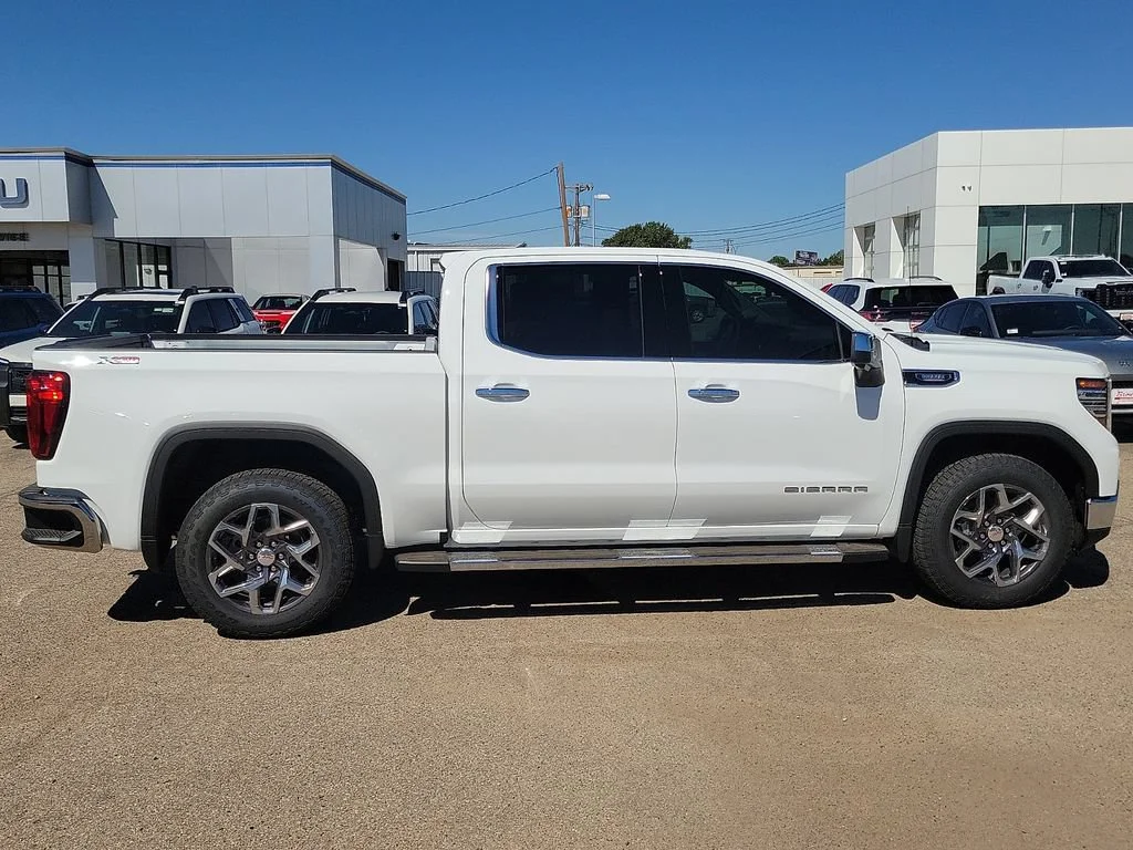 2026 GMC Sierra 1500 SLT - Photo 12
