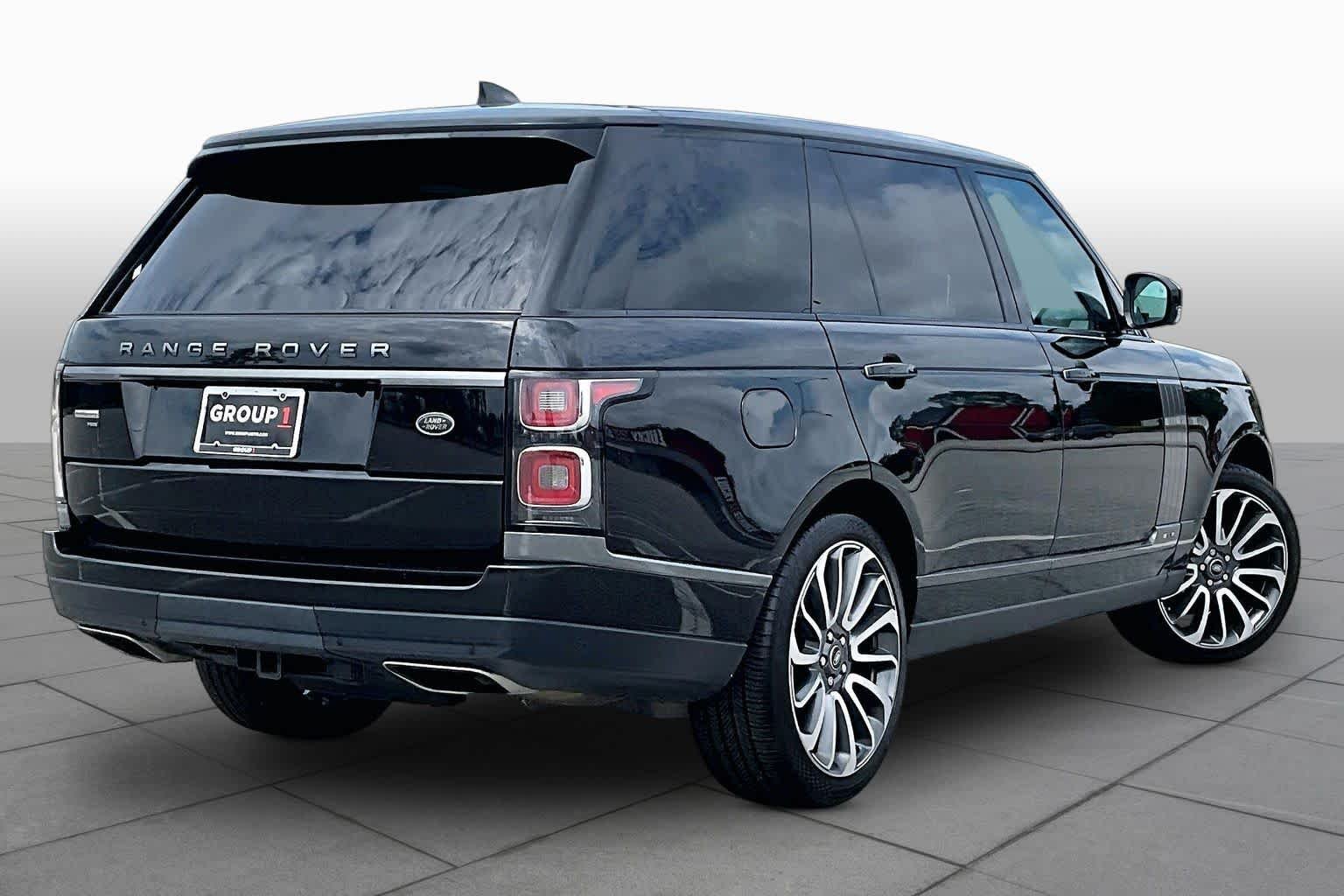 Used 2020 Santorini Black Metallic Land Rover Autobiography image 13
