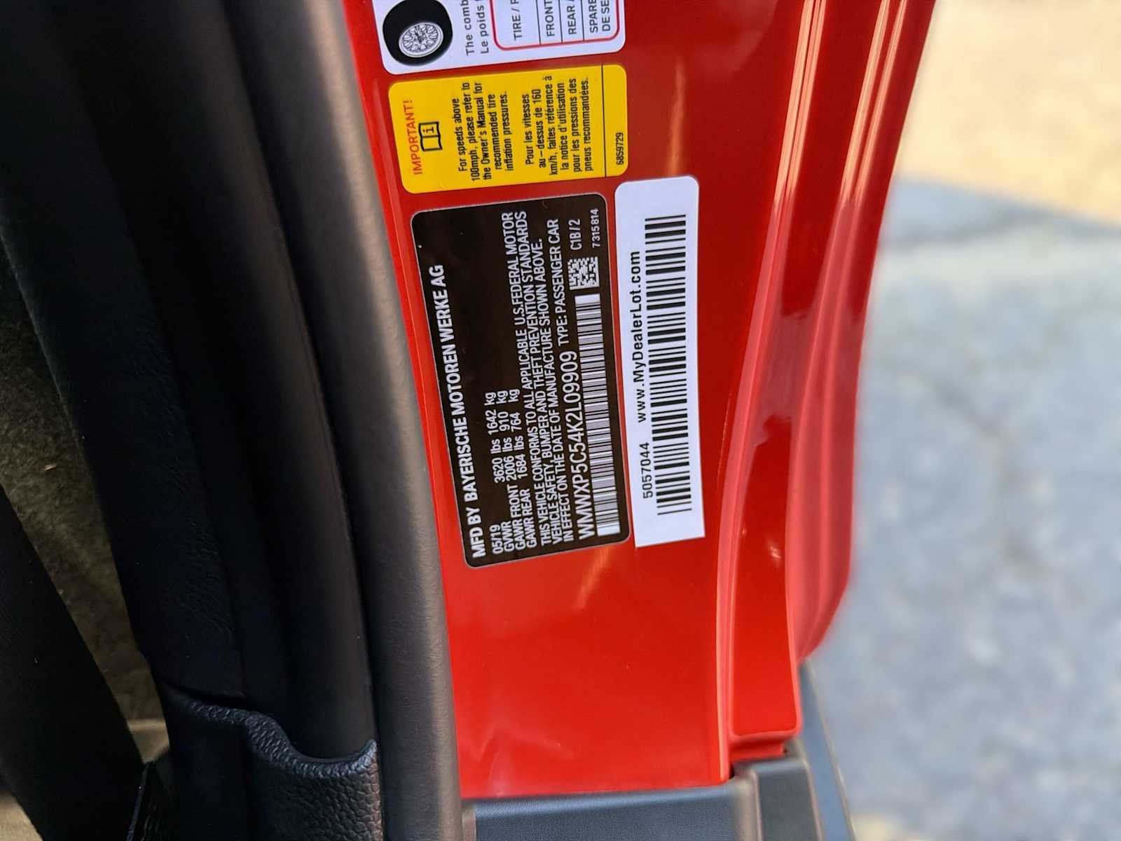 Used 2019 Solaris Orange Metallic MINI Cooper image 32