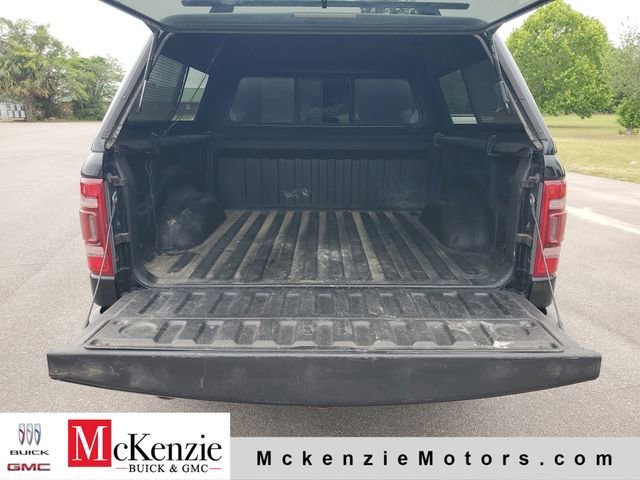 Used 2020 Diamond Black Cry Ram Laramie image 33