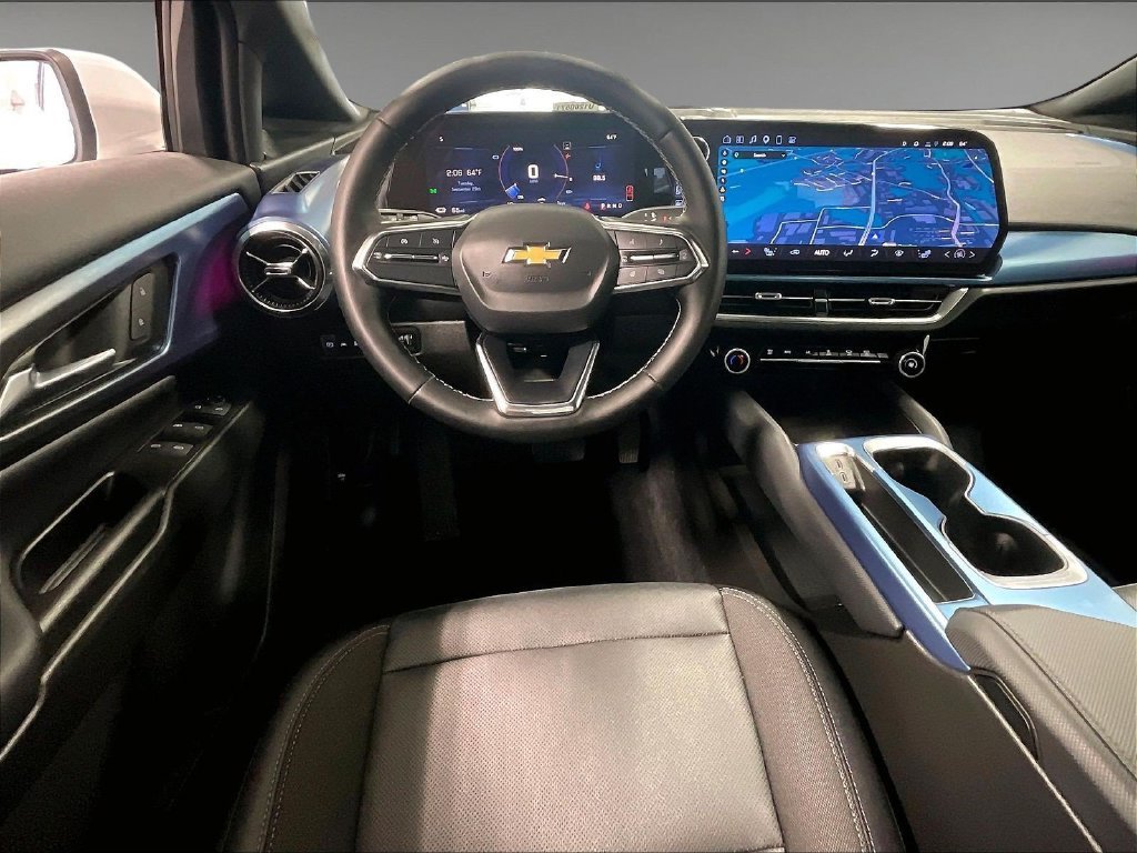 Used 2024 White Chevrolet LT image 18