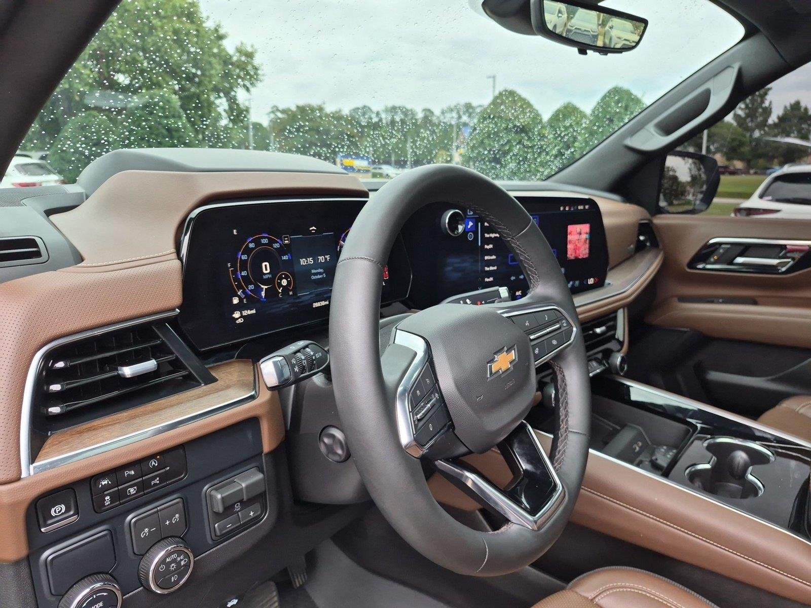 Used 2025 Sterling Gray Metallic Chevrolet High Country image 17