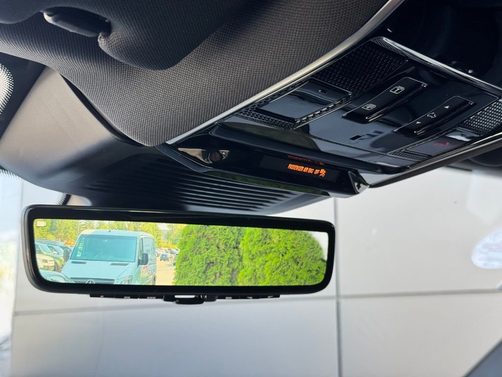 New 2026 Fuji White LAND ROVER Dynamic SE image 23