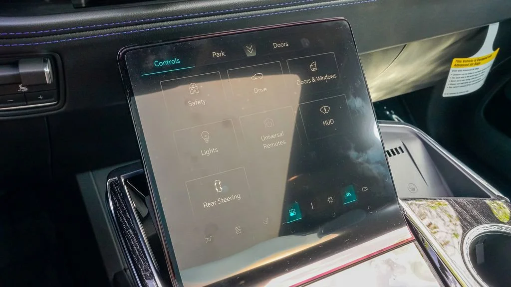 2026 Cadillac Escalade IQL Luxury - Photo 35
