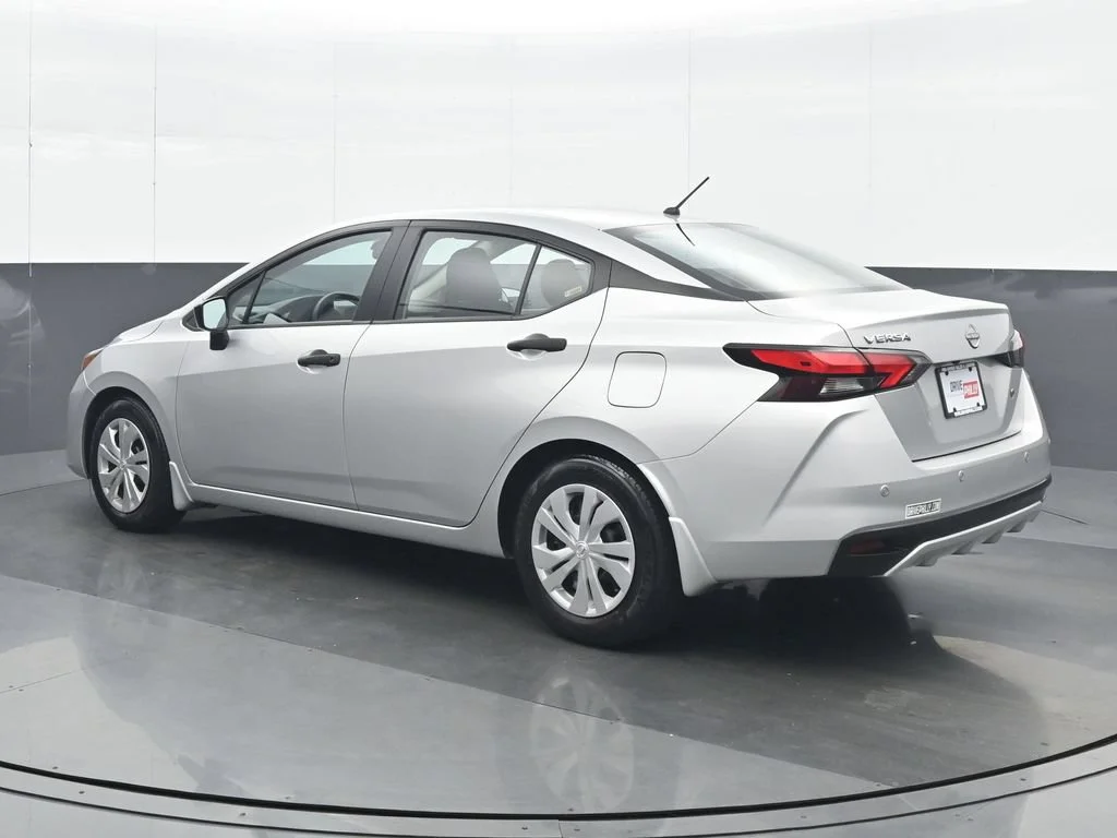 Used 2024 Silver Nissan 1.6 S image 4
