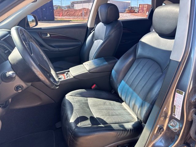 Used 2016 Gray INFINITI  image 10
