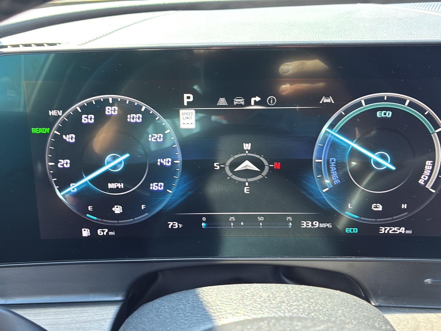 Used 2025 Vesta Blue Kia X-Line Prestige image 40