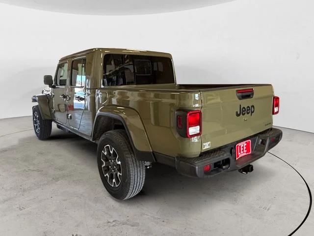 New 2026  Jeep Sport image 3