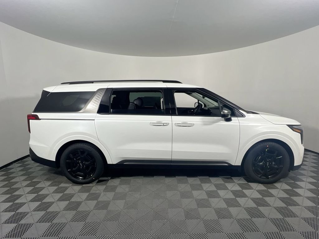New 2027 Snow White Pearl Kia SX image 2
