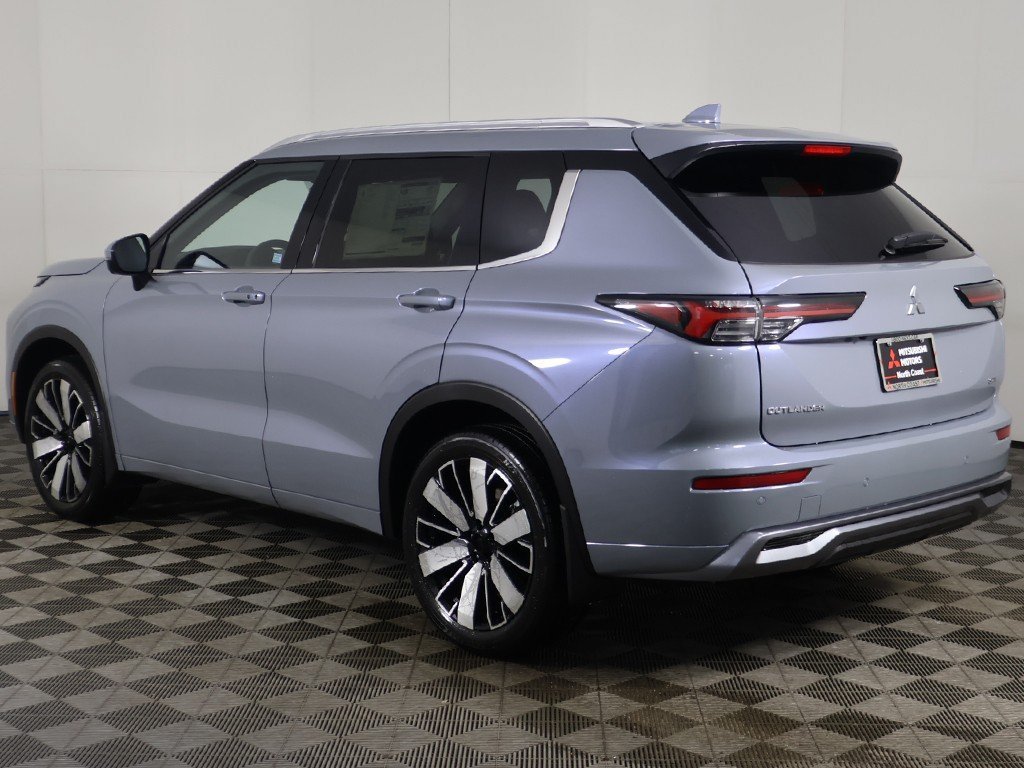 2026 Mitsubishi Outlander SEL - Photo 14