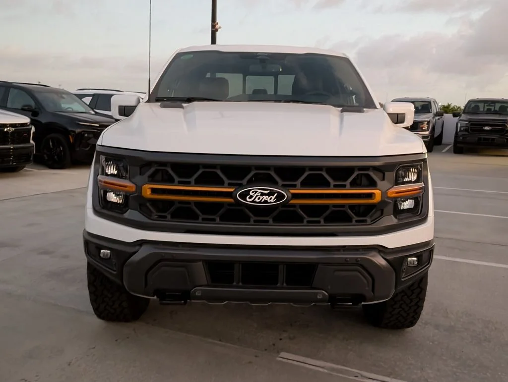 New 2026 Oxford White Ford Tremor® image 2