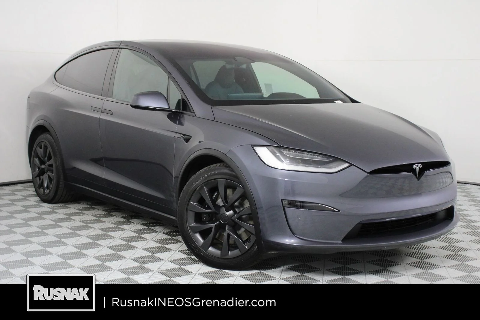 2023 Tesla Model X Long Range's photo