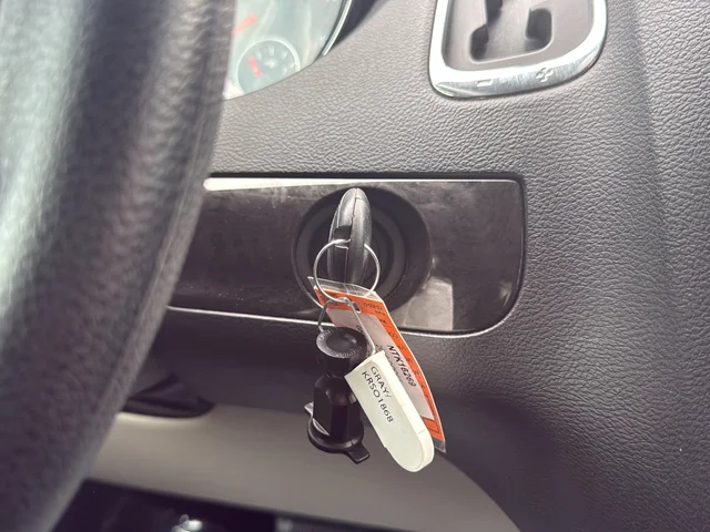 Used 2019 Gray Dodge SE image 13