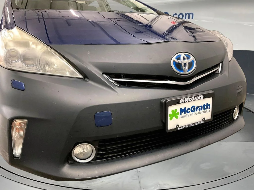 Used 2013 Blue Toyota Five image 32