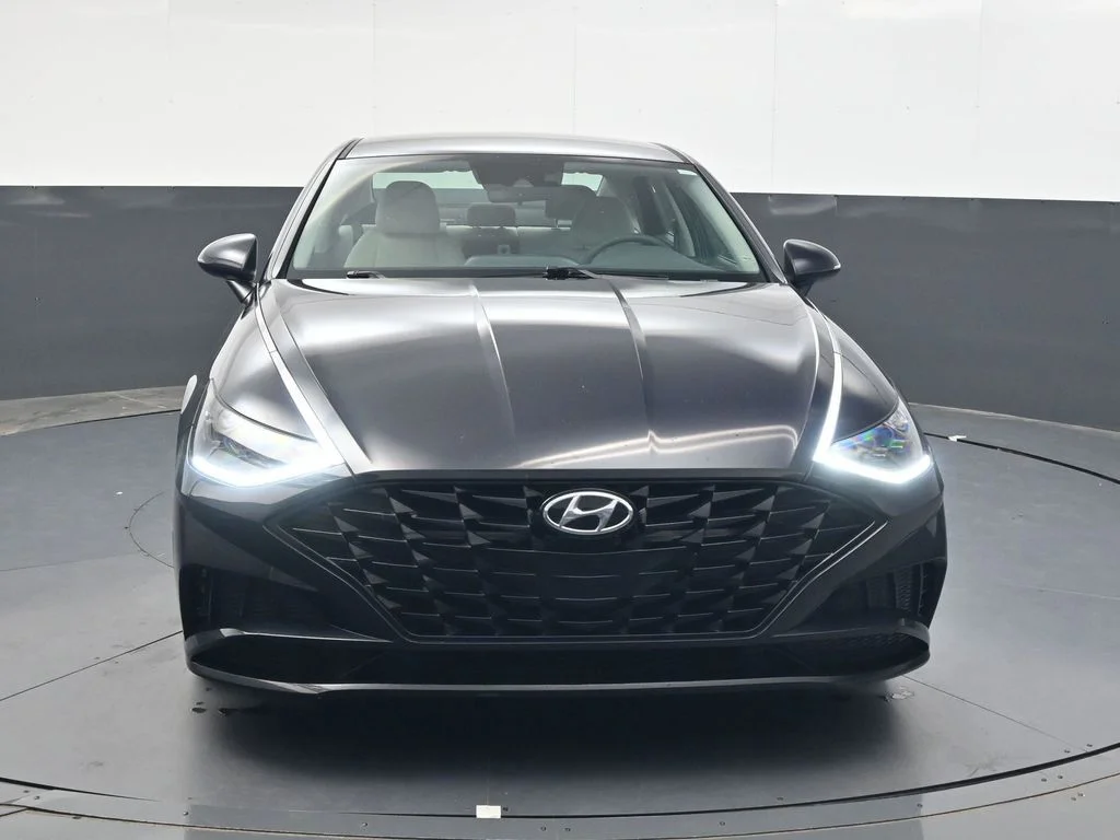 Used 2023 Blue Hyundai SEL image 9