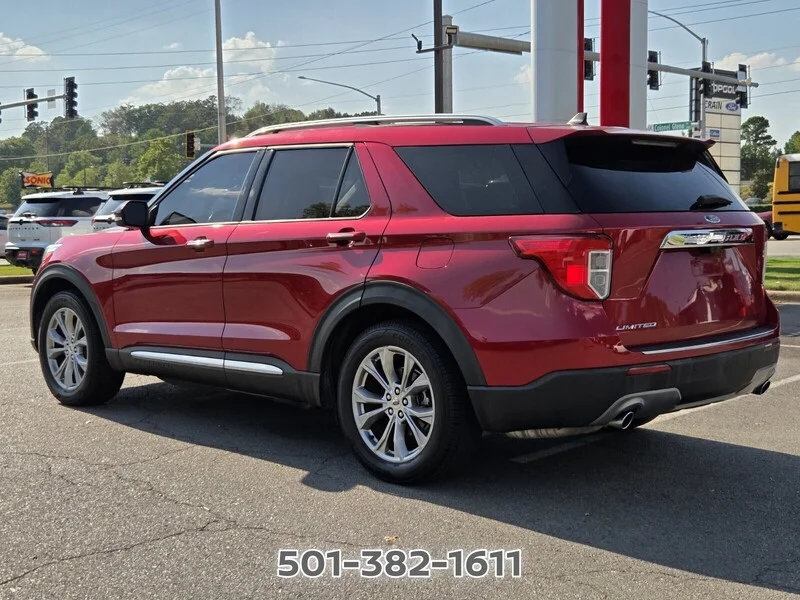 Used 2021 Red Metallic FORD LIMITED RWD image 7