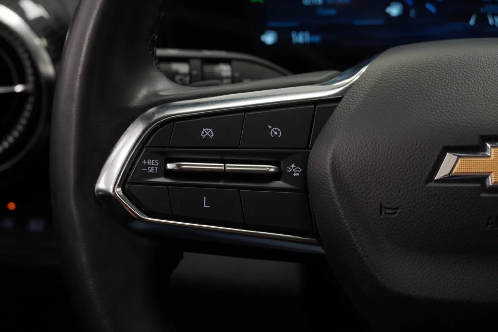 Used 2025 Sterling Gray Metallic Chevrolet LT image 30